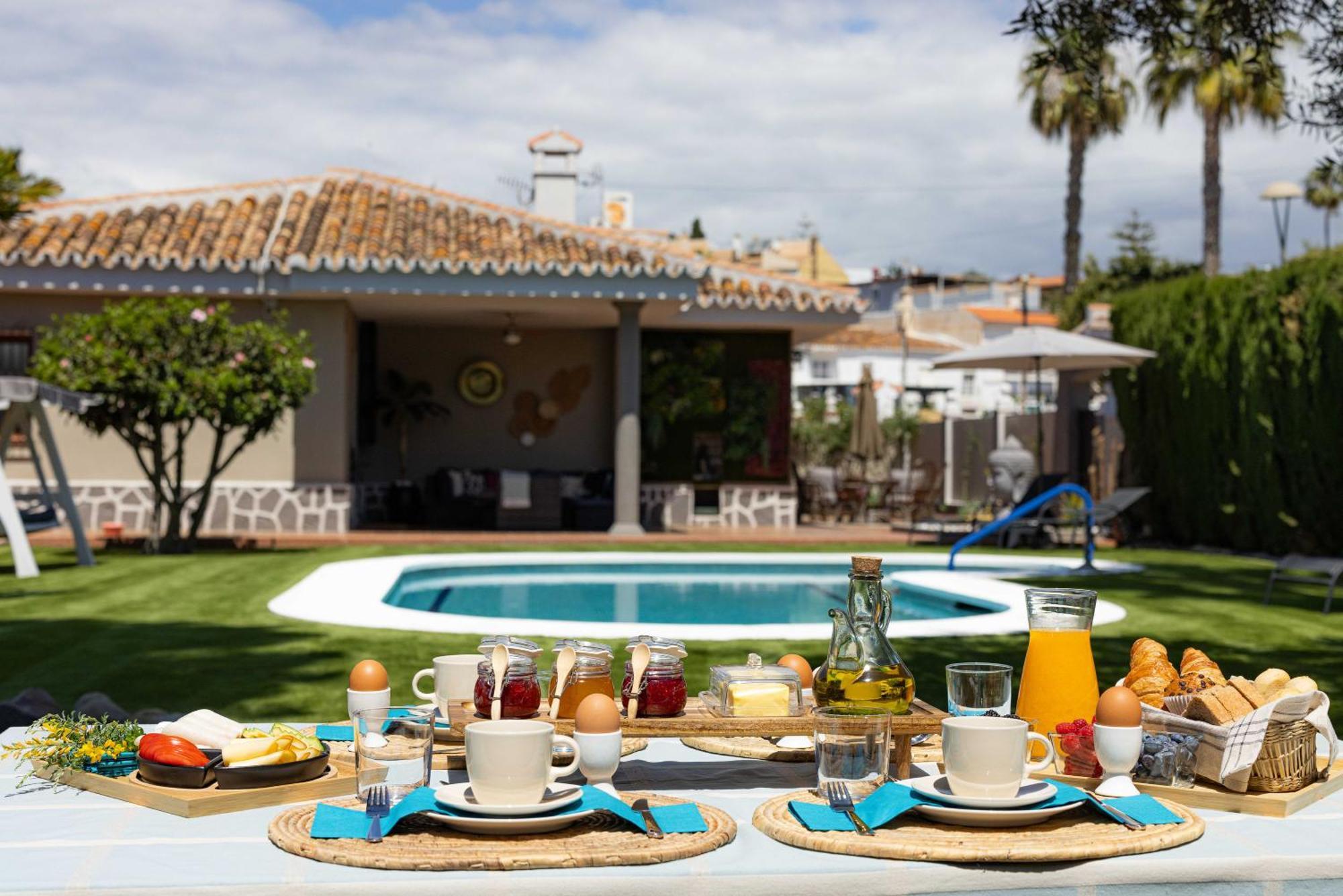 Villa Malaga Beach - Golf Торе де Бенагалбон Екстериор снимка