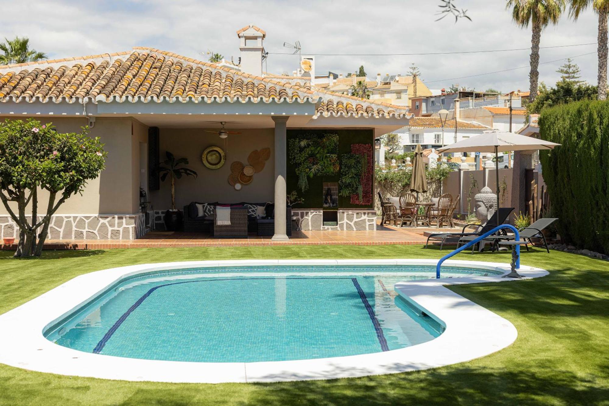Villa Malaga Beach - Golf Торе де Бенагалбон Екстериор снимка